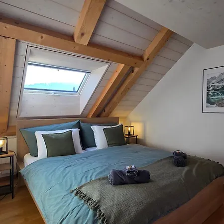 Niesen Loft 아파트